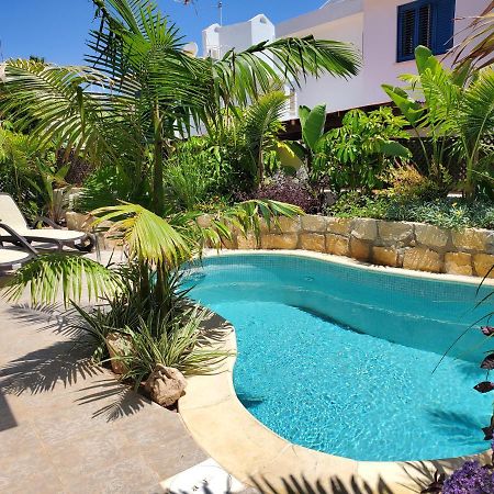Charming 3-Bed Villa In Protaras With Heated Pool Exterior photo