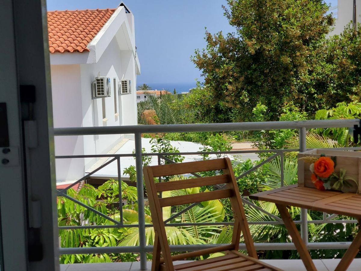 Charming 3-Bed Villa In Protaras With Heated Pool Exterior photo